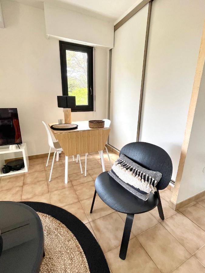 Appartement Plage Et Nature Saint-Raphaël Esterno foto