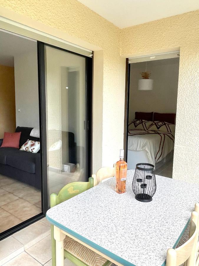 Appartement Plage Et Nature Saint-Raphaël Esterno foto