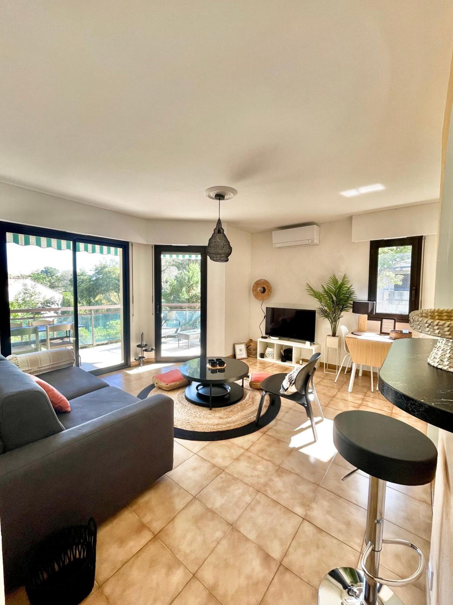 Appartement Plage Et Nature Saint-Raphaël Esterno foto
